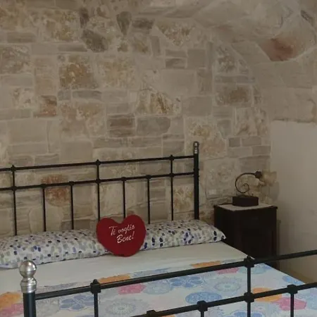 Petali Rosa- Dimora Grottino 3*